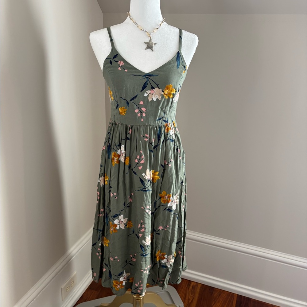 Old Navy Green Floral Midi Dress